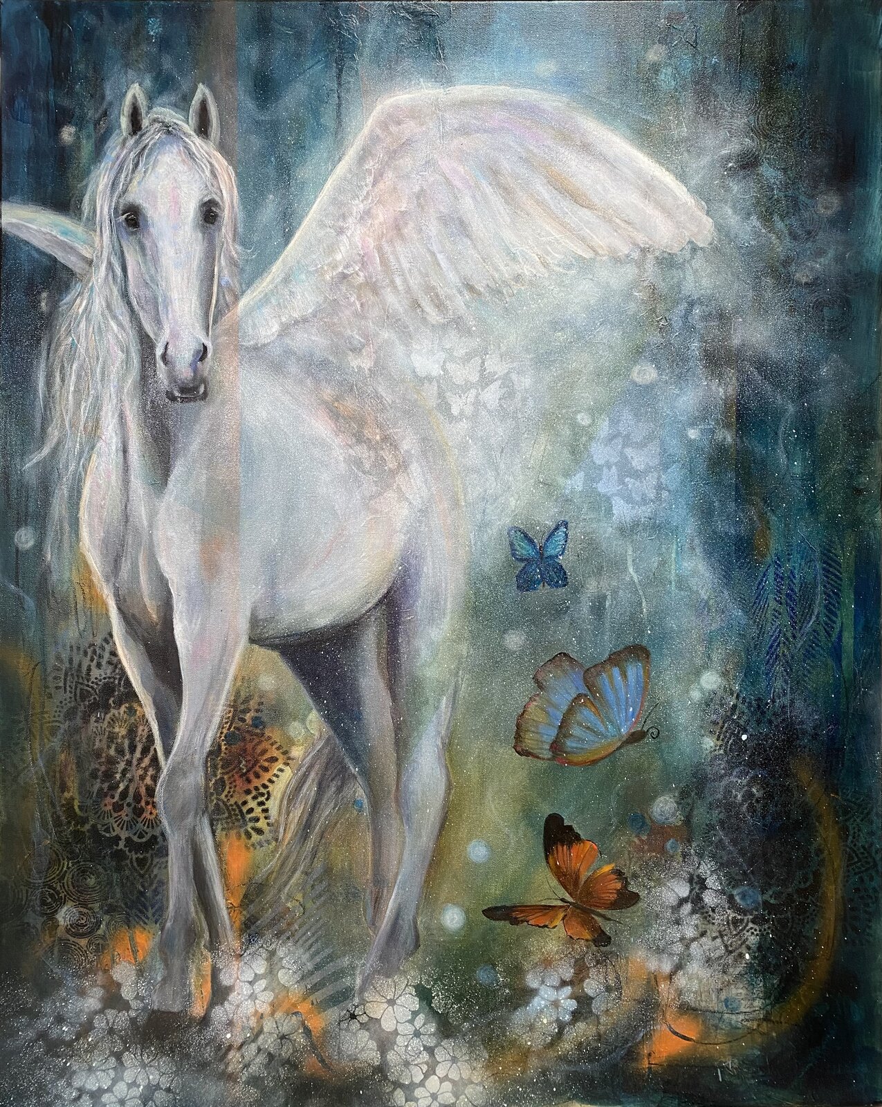 L'Eternel Messager
Dans une aura de lumière, Pégase déploie sa puissance spirituelle avec une grâce naturelle. Sa robe immaculée et son regard profond nous guident vers les sphères célestes, tandis qu'une danse joyeuse de papillons l'entoure dans un ballet enchanteur. "L'éternel messager" unit ainsi force divine et légèreté, nous invitant à redécouvrir, dans un émerveillement simple, le chemin de notre élévation. 
 
Huile sur techniques mixtes sur toile galerie 80x100cm